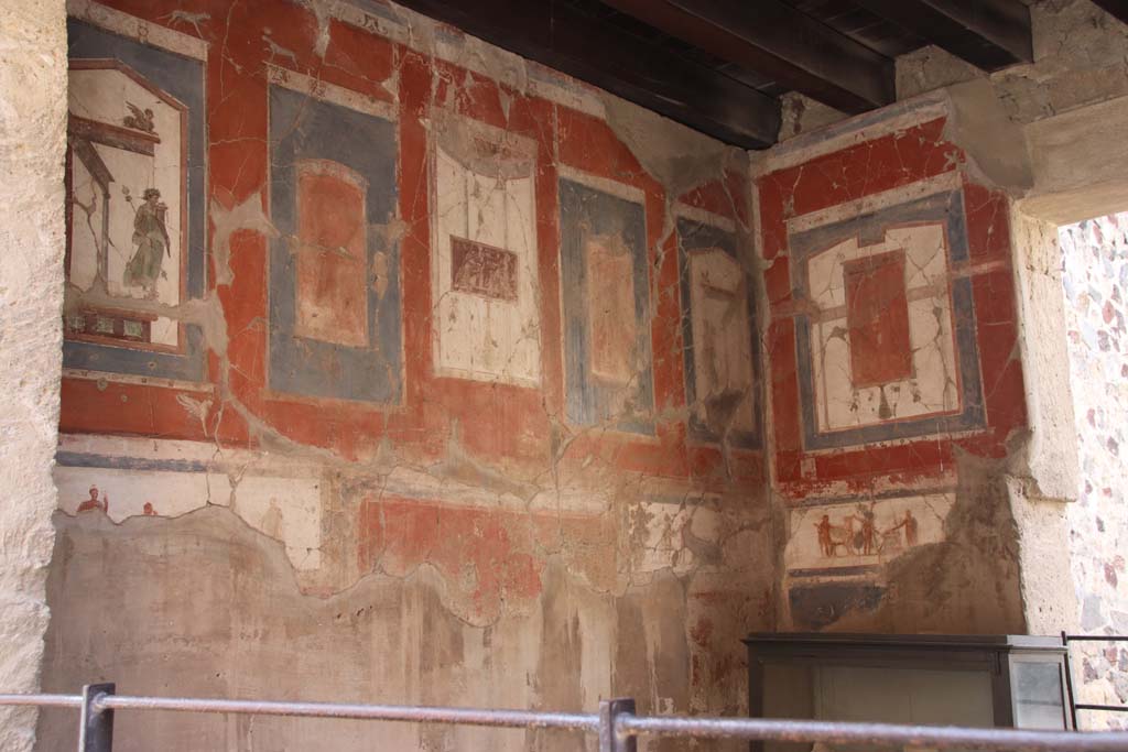 VI.16 Herculaneum. September 2017. Looking towards upper east wall and south-east corner. Photo courtesy of Klaus Heese.